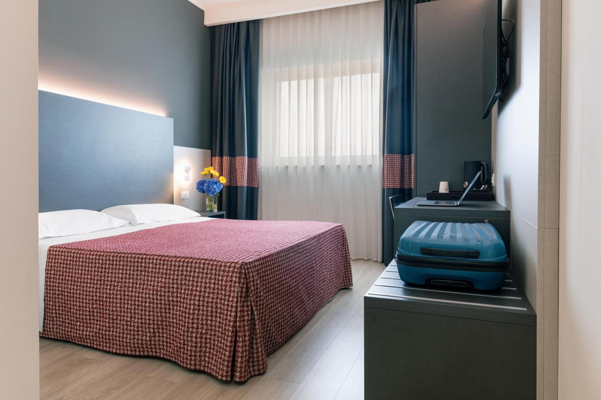 Michelino 75 By The Sydney Hotel 3*