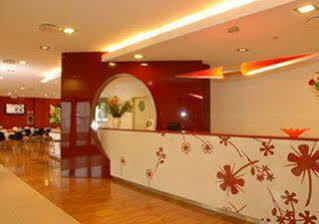 Michelino 75 By The Sydney Hotel Bologne